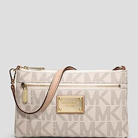 MICHAEL Michael Kors Wristlet - Logo Large