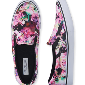 Aeropostale Rose Slip-On Deck Shoe - Black, 6