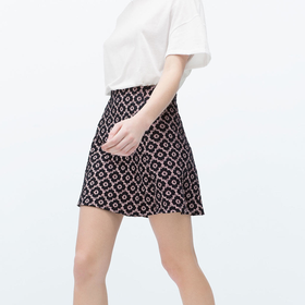 Jacquard mini skirt